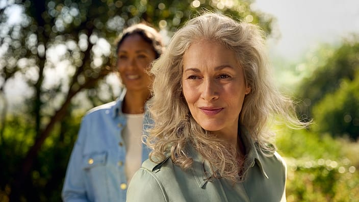 two women evening sun